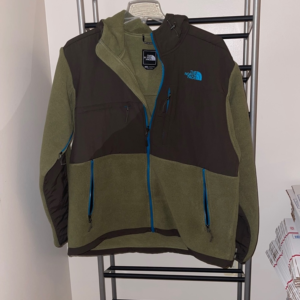 BNNW MENS NORTHFACE JACKET